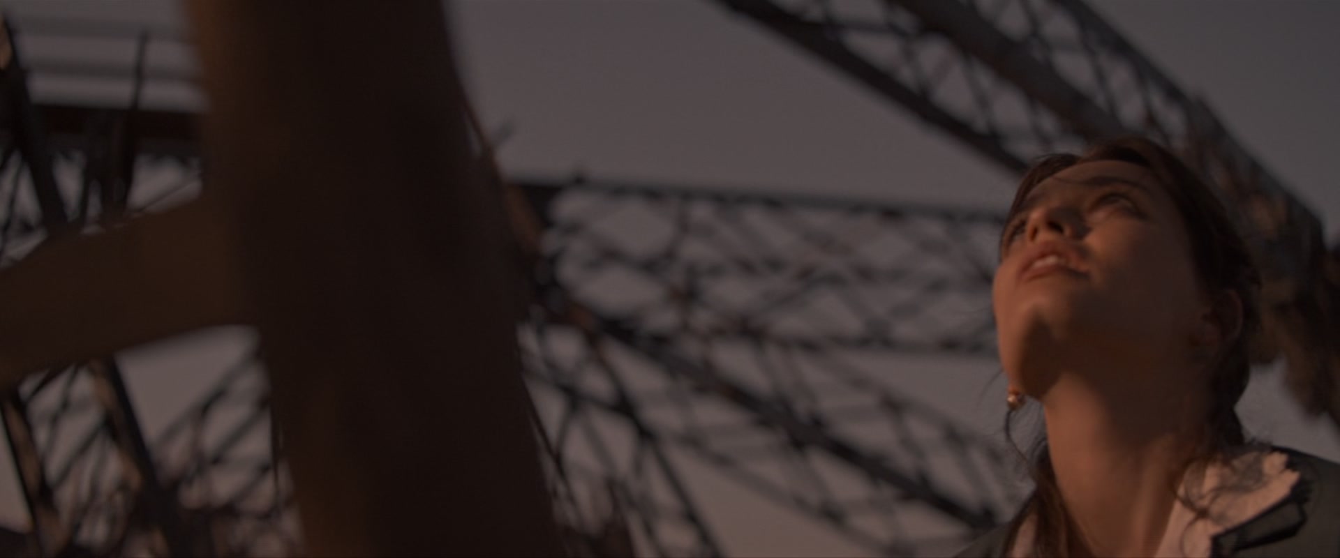 EMO-Eiffel401.jpg