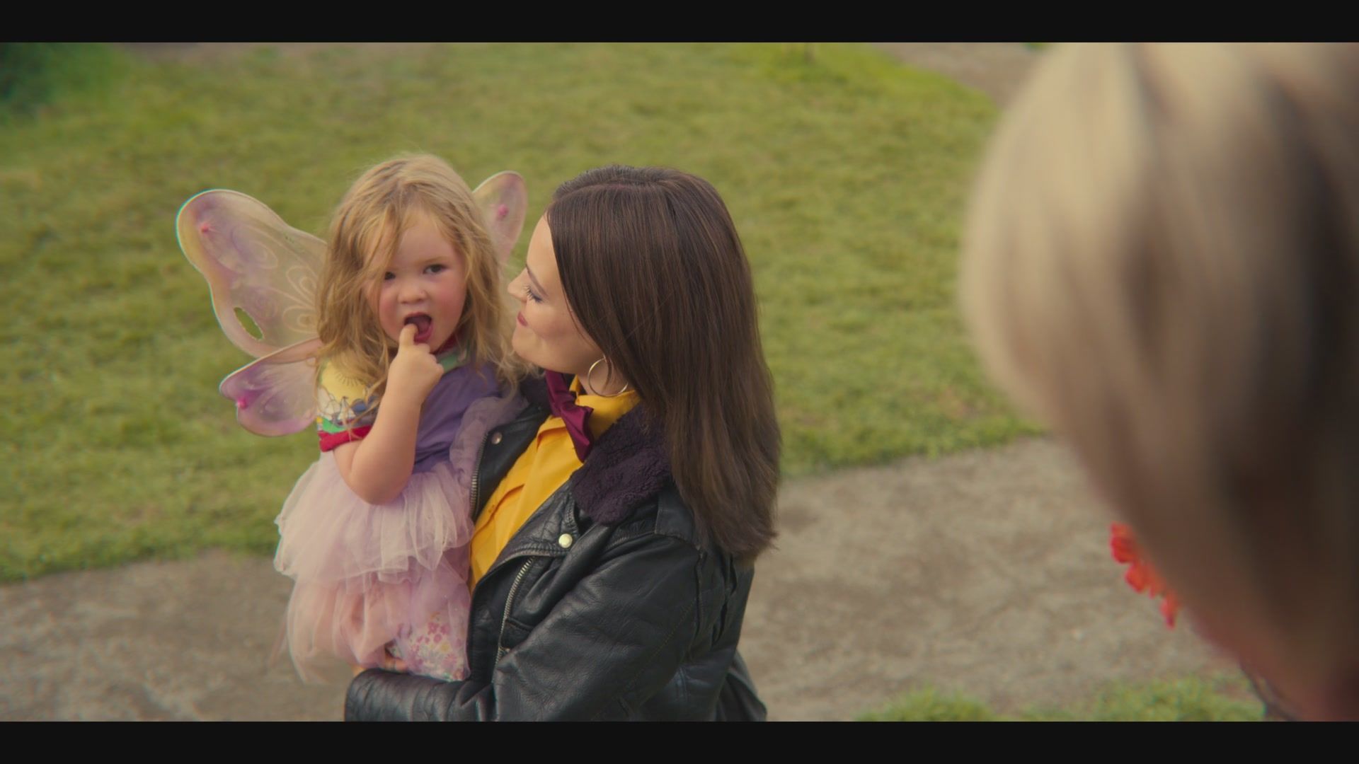 EMO208-024.jpg EMO208-024.jpg