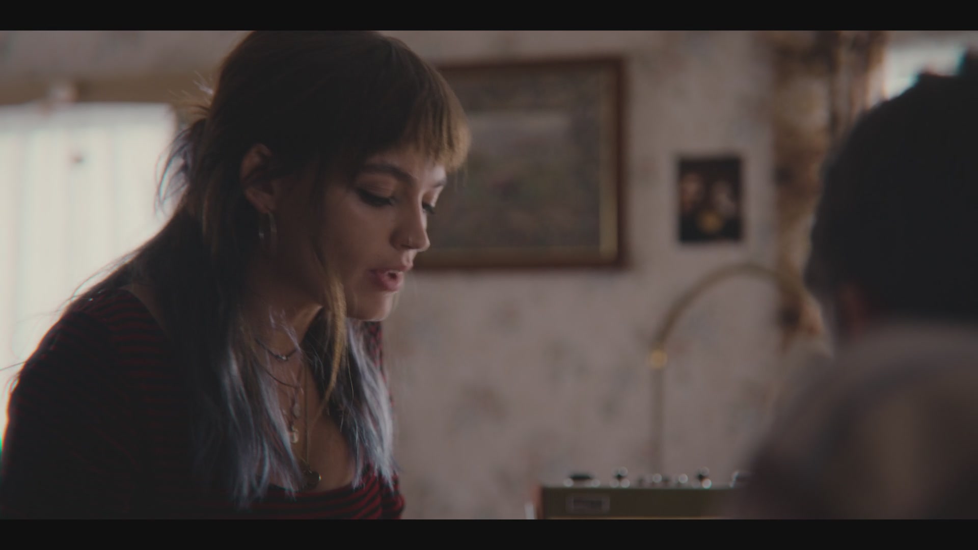 EMO302-016.jpg EMO302-016.jpg